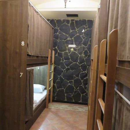Hostel Jan In The Very Center Yerevan Exterior photo